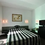 Europa فندق 4*