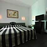 Europa 4* ليدو دي يسولو