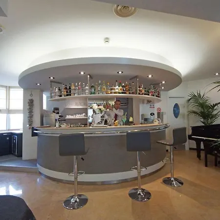 欧罗巴酒店 4*
