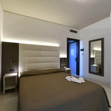 Hotel Europa 4*